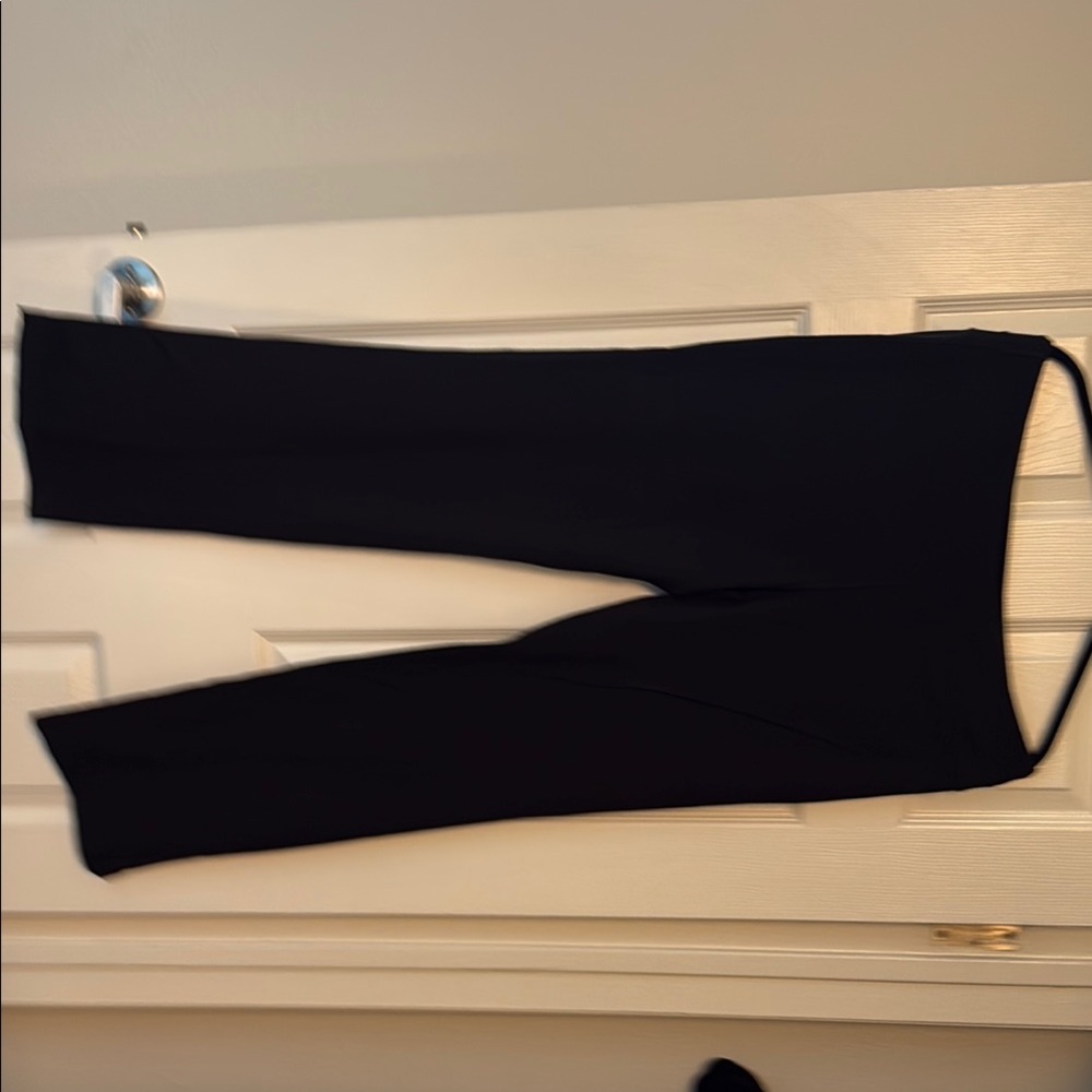 Boston Proper Black Leggings Sleek Streamlined Design